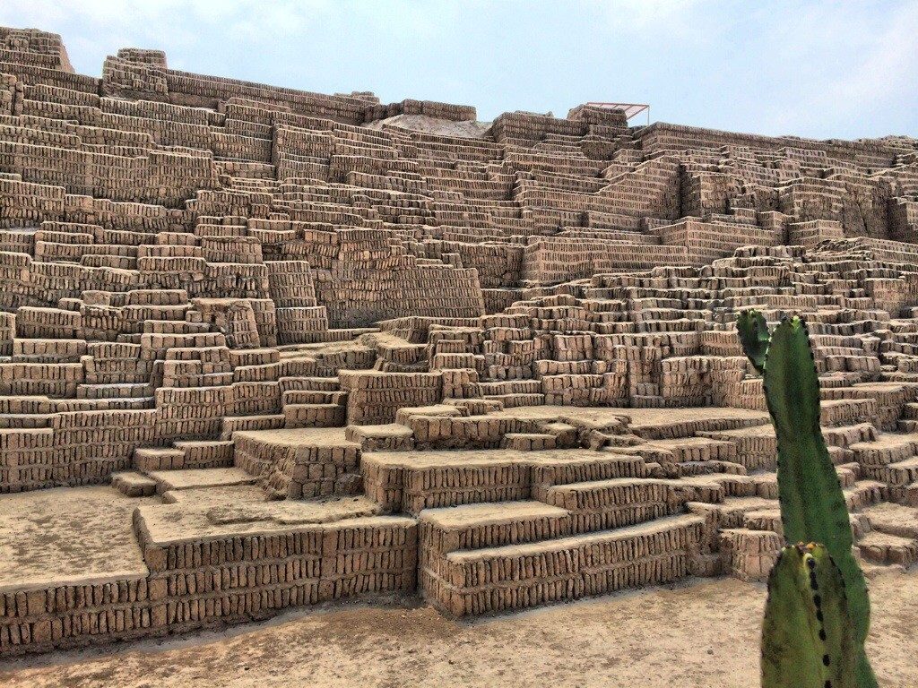 huaca-lima-peru-1024x768